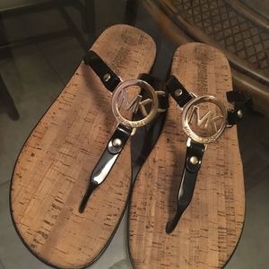 Michael Kors - Flip Flops - Size / 8